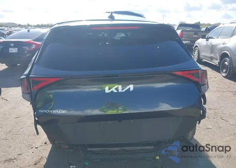 2025 Kia Sportage Ex z USA, uszkodzony, nr VIN KNDPV3DF5S7354025